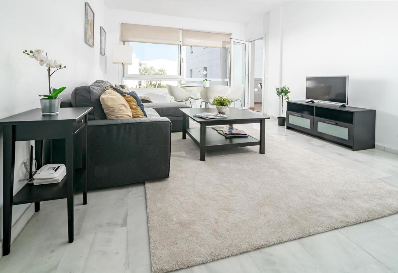 Pr45- Beach Front Apartment Puerto Banus Marbella Luaran gambar